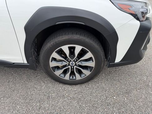 Used 2023 Subaru Outback Limited AWD/4WD image 4