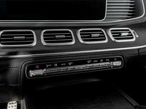 Used 2025 Mercedes-Benz GLE 53 AMG 4MATIC Coupe image 39