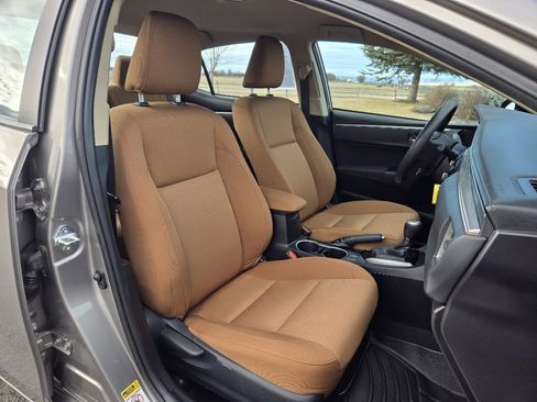 Used 2014 Toyota Corolla LE image 22