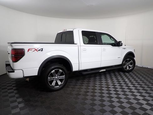 Used 2014 Ford F150 FX4 w/ Equipment Group 402A Luxury AWD/4WD image 17