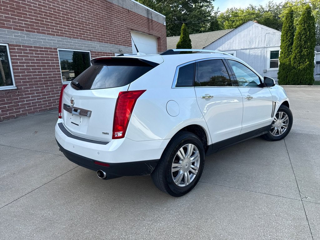 Used 2013 Cadillac SRX Luxury AWD/4WD image 6