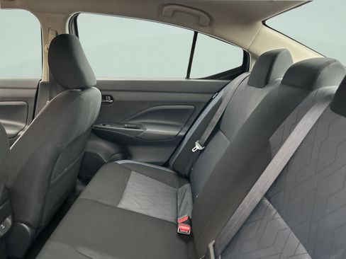 Used 2025 Nissan Versa SV FWD image 14