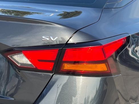 Used 2019 Nissan Altima 2.5 SV image 11