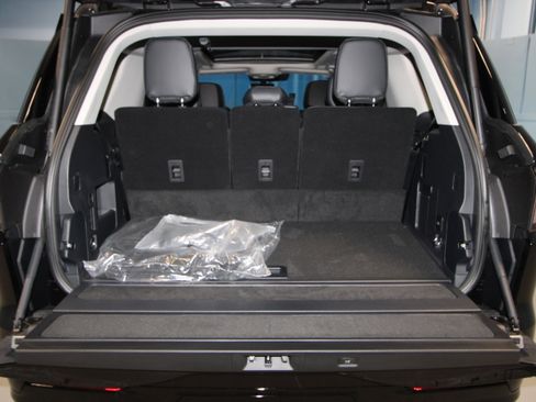 New 2026 Lincoln Navigator Reserve AWD/4WD image 39