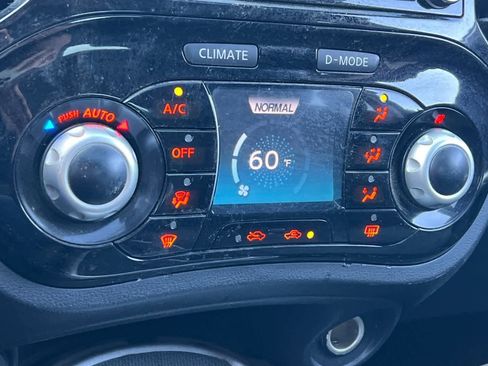 Used 2015 Nissan Juke SV w/ Technology Package image 20