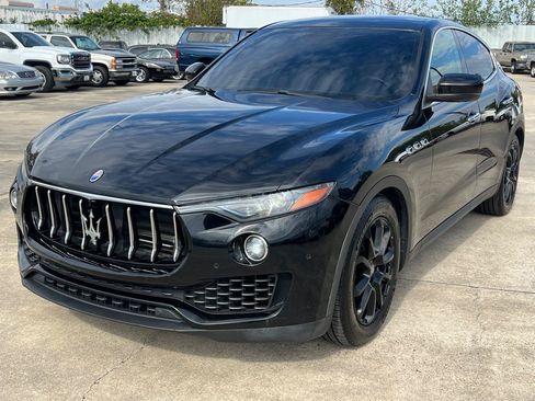 Used 2018 Maserati Levante AWD/4WD image 60