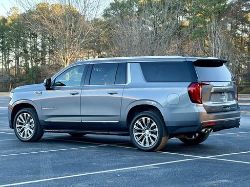 Used 2021 GMC Yukon XL Denali image 4