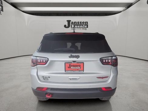 New 2026 Jeep Compass Trailhawk AWD/4WD image 2