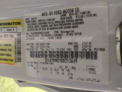 Used 2019 Ford Fusion SE FWD image 33