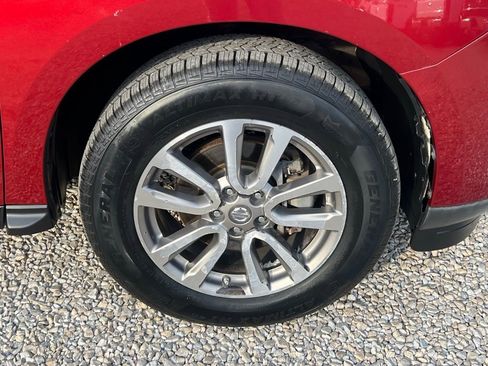 Used 2013 Nissan Pathfinder SV image 9