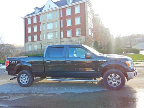 Used 2011 Ford F150 XLT w/ XLT Chrome Pkg image 9