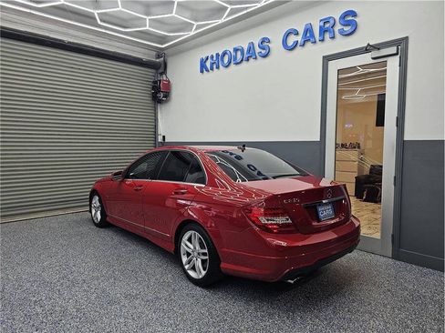 Used 2012 Mercedes-Benz C 250 Sedan image 3
