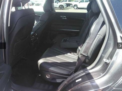 Used 2025 Genesis GV80 2.5T Standard AWD/4WD image 7