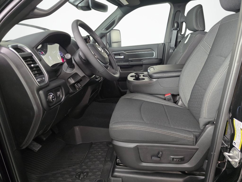 New 2026 RAM 2500 Big Horn AWD/4WD image 18