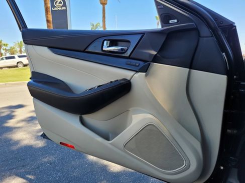 Used 2022 Nissan Maxima Platinum w/ Sport Mat Group FWD image 30