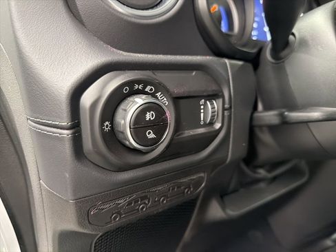 New 2026 Jeep Gladiator Sport AWD/4WD image 17
