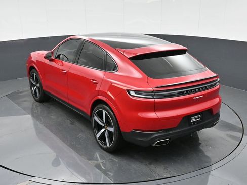 Certified 2024 Porsche Cayenne Coupe image 28