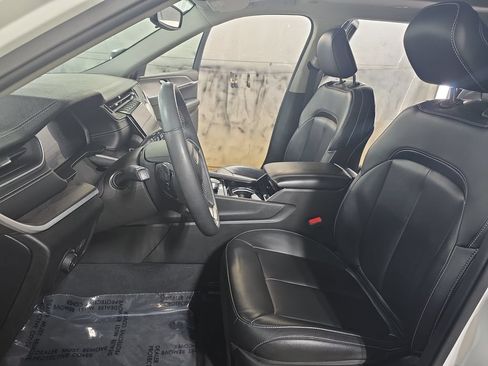Used 2023 Jeep Grand Cherokee L Limited AWD/4WD image 15