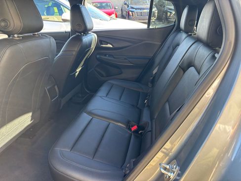 Used 2025 Buick Envista Sport Touring image 25