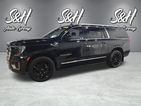 Used 2023 GMC Yukon XL SLT w/ SLT Premium Package AWD/4WD image 11