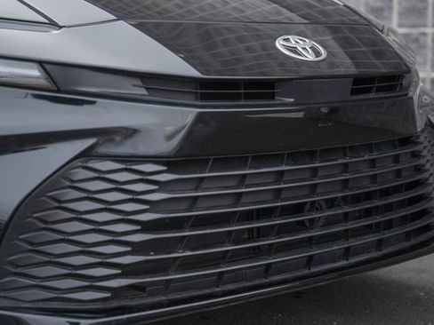 Used 2025 Toyota Camry LE image 15