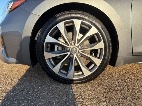 Used 2023 Nissan Maxima Platinum w/ Sport Mat Group image 8