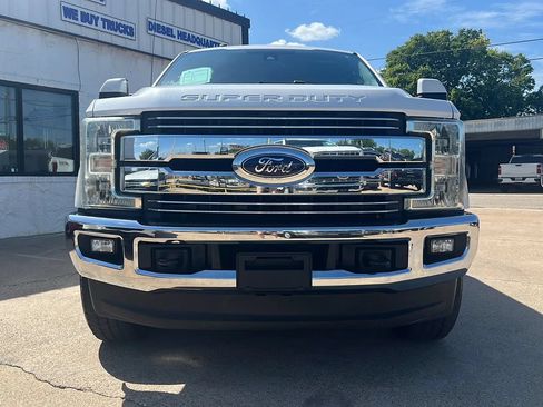 Used 2017 Ford F250 Lariat w/ Lariat Ultimate Package AWD/4WD image 5