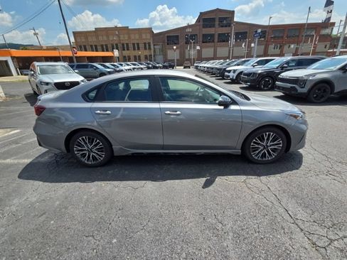 Used 2024 Kia Forte GT-Line FWD image 8
