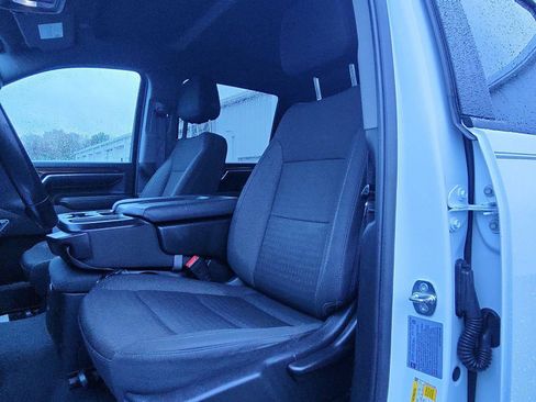 Used 2024 Chevrolet Silverado 3500 LT image 21