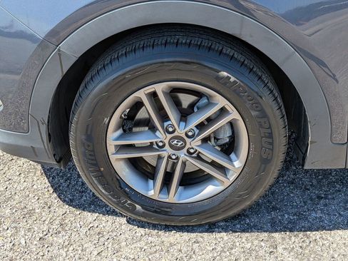 Used 2018 Hyundai Santa Fe Sport FWD image 11