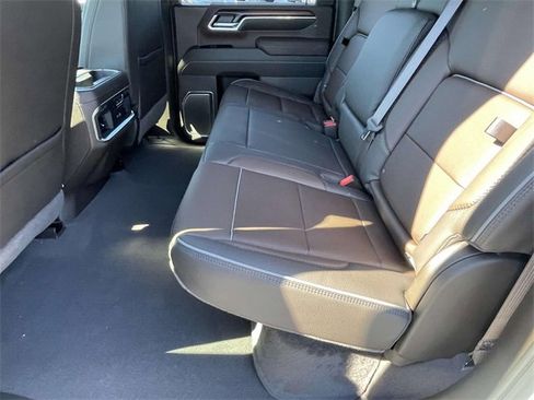 New 2026 GMC Sierra 3500 Denali w/ Denali Reserve Package image 9