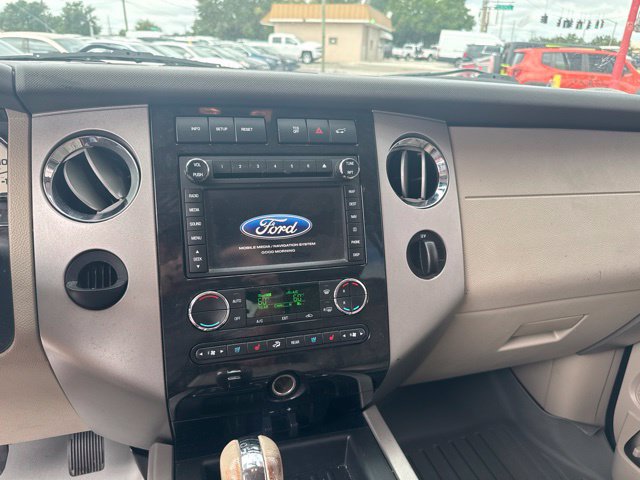 Used 2014 Ford Expedition Limited w/ Equipment Group 301A RWD image 11