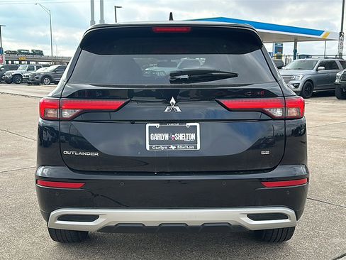 Used 2024 Mitsubishi Outlander SE image 7