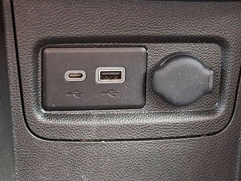 Used 2022 Chevrolet Spark LT w/ Spark Special Edition image 23