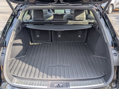 New 2025 Toyota Crown Signia image 31