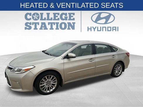 Used 2018 Toyota Avalon Limited image 6