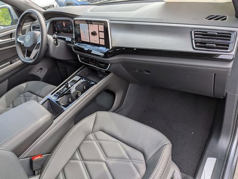 New 2026 Volkswagen Atlas Cross Sport SE AWD/4WD image 36