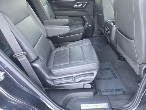 Used 2022 Chevrolet Tahoe LT w/ Luxury Package image 18