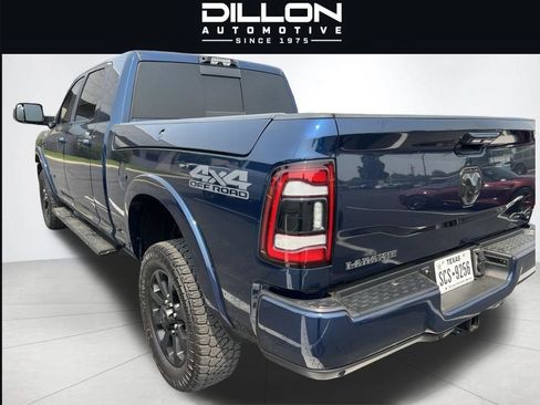 Used 2022 RAM 2500 Laramie w/ Night Edition AWD/4WD image 9