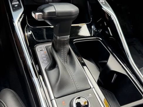 Used 2024 Kia Sorento SX Prestige image 22