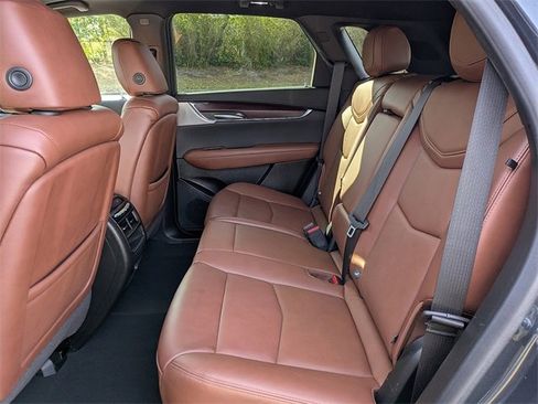 Certified 2023 Cadillac XT5 Premium Luxury w/ Technology Package image 13