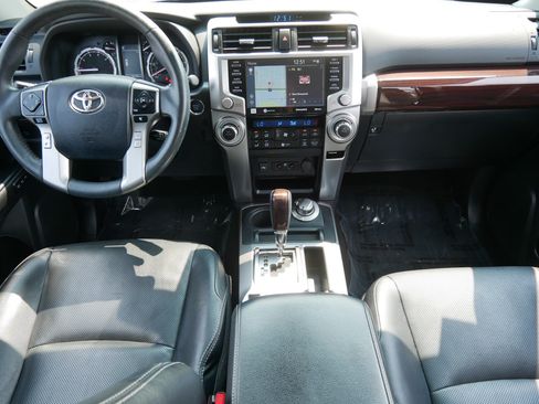 Used 2022 Toyota 4Runner Limited AWD/4WD image 10