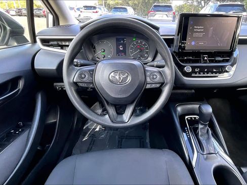 Used 2024 Toyota Corolla LE w/ LE Convenience Package FWD image 5