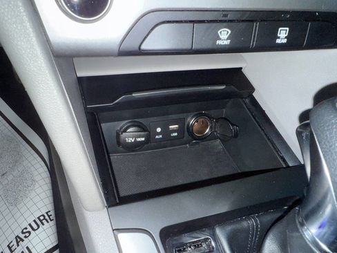 Used 2018 Hyundai Elantra SE w/ Cargo Package image 20