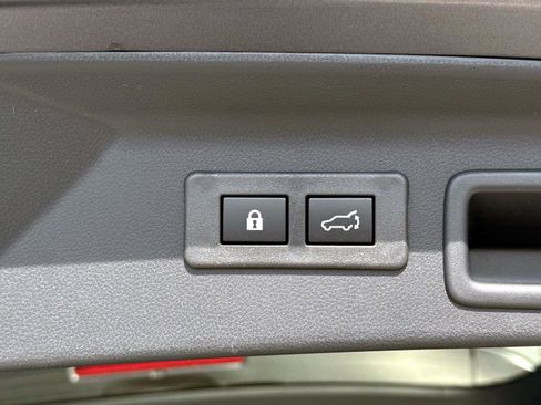 Used 2026 Subaru Forester Premium AWD/4WD image 13