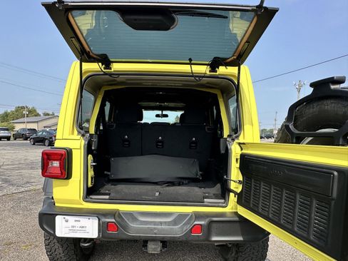 Used 2022 Jeep Wrangler Unlimited Sport image 27
