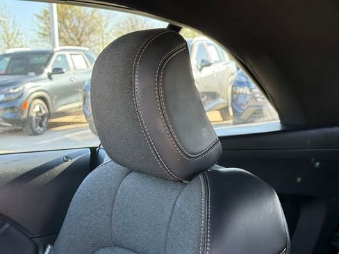 Used 2025 Ford Mustang Convertible RWD image 16