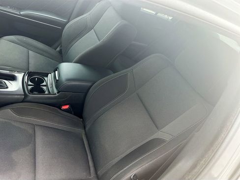 Used 2018 Dodge Charger R/T w/ Blacktop Package RWD image 20