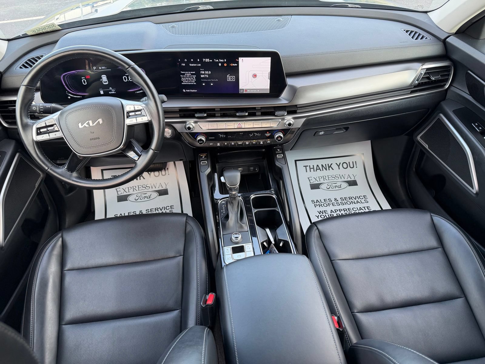 Used 2025 Kia Telluride S FWD image 16