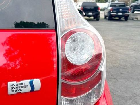 Used 2014 Toyota Prius C Two image 10